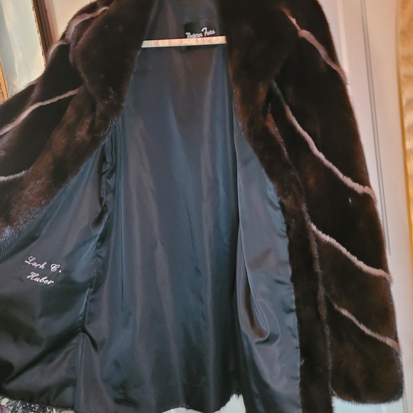 MINK COAT - Picture 4 of 5